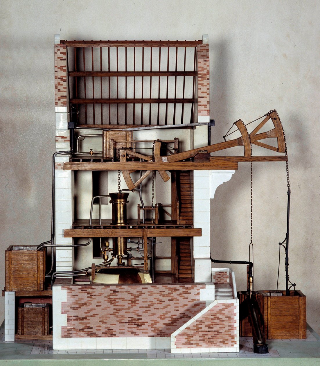 The Steam Machine de Thomas Newcomen (1664-1729). 1711 Paris, CNAM de Unknown artist