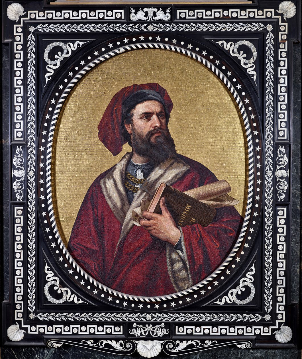 O explorador veneziano Marco Polo segurando debaixo do braço a obra "O Livro das Maravilhas", retraçando as suas viagens de Unknown artist