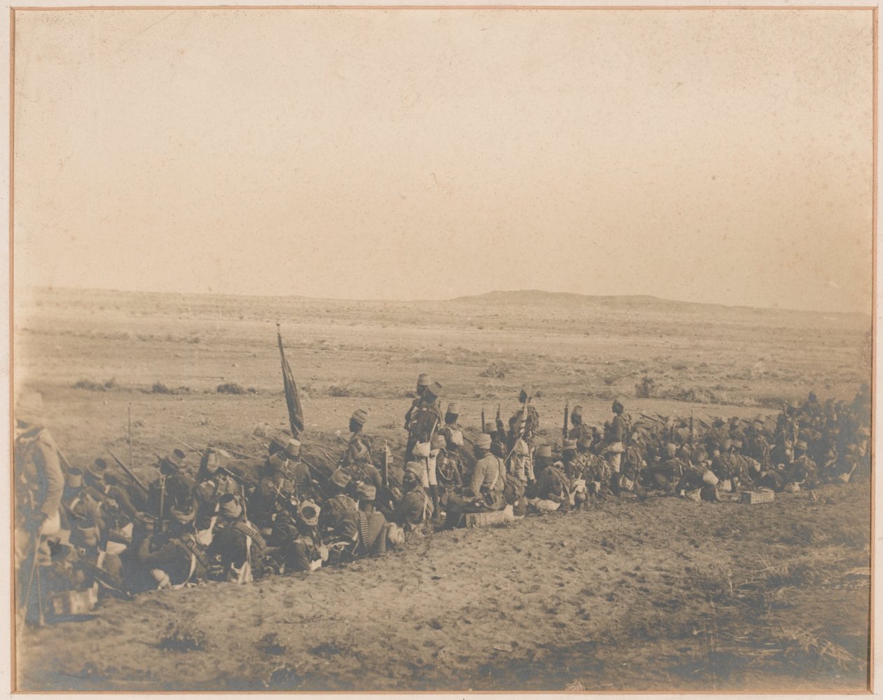 12º Batalhão Sudanês à espera do ataque dos Dervixes, Omdurman, 2 de setembro de 1898 de Unknown