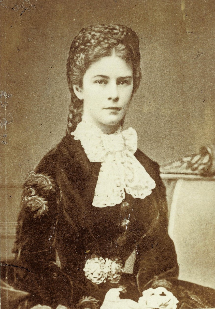 Elisabeth, Imperatriz da Áustria e Rainha Consorte da Hungria (24 de dezembro de 1837 - 10 de setembro de 1898) (foto) de Unknown photographer