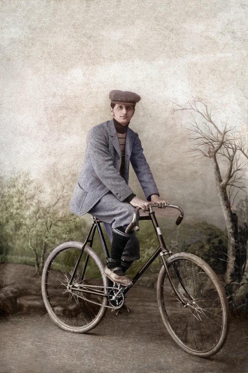 Fernand Ochse numa bicicleta, França, cerca de 1920 (foto) de Unknown photographer