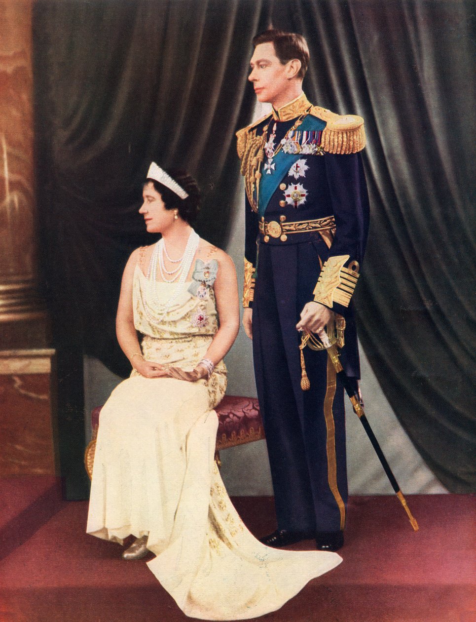 Rei Jorge VI e Rainha Isabel. Jorge VI, Albert Frederick Arthur George 1895 a 1952. Rei do Reino Unido e dos Domínios da Commonwealth Britânica. Elizabeth Angela Marguerite Bowes-Lyon de Unknown photographer