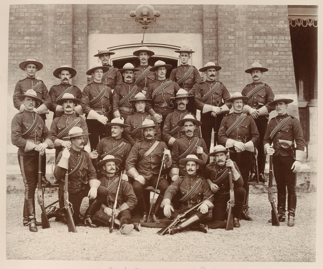 North West Mounted Police, Chelsea Barracks, Diamond Jubilee de Unknown photographer