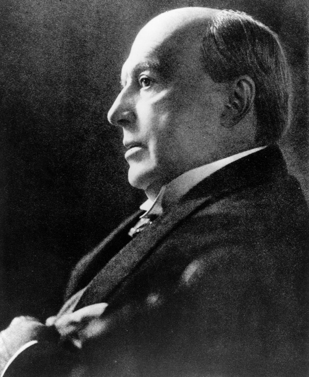 Retrato de Henry James (1843 -1916). Romancista e crítico americano naturalizado britânico em 1915. de Unknown photographer
