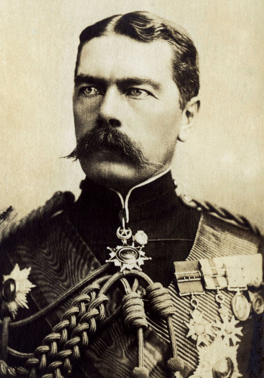 Retrato de Lord Kitchener de Karthoum (1850-1916), militar inglês. de Unknown photographer