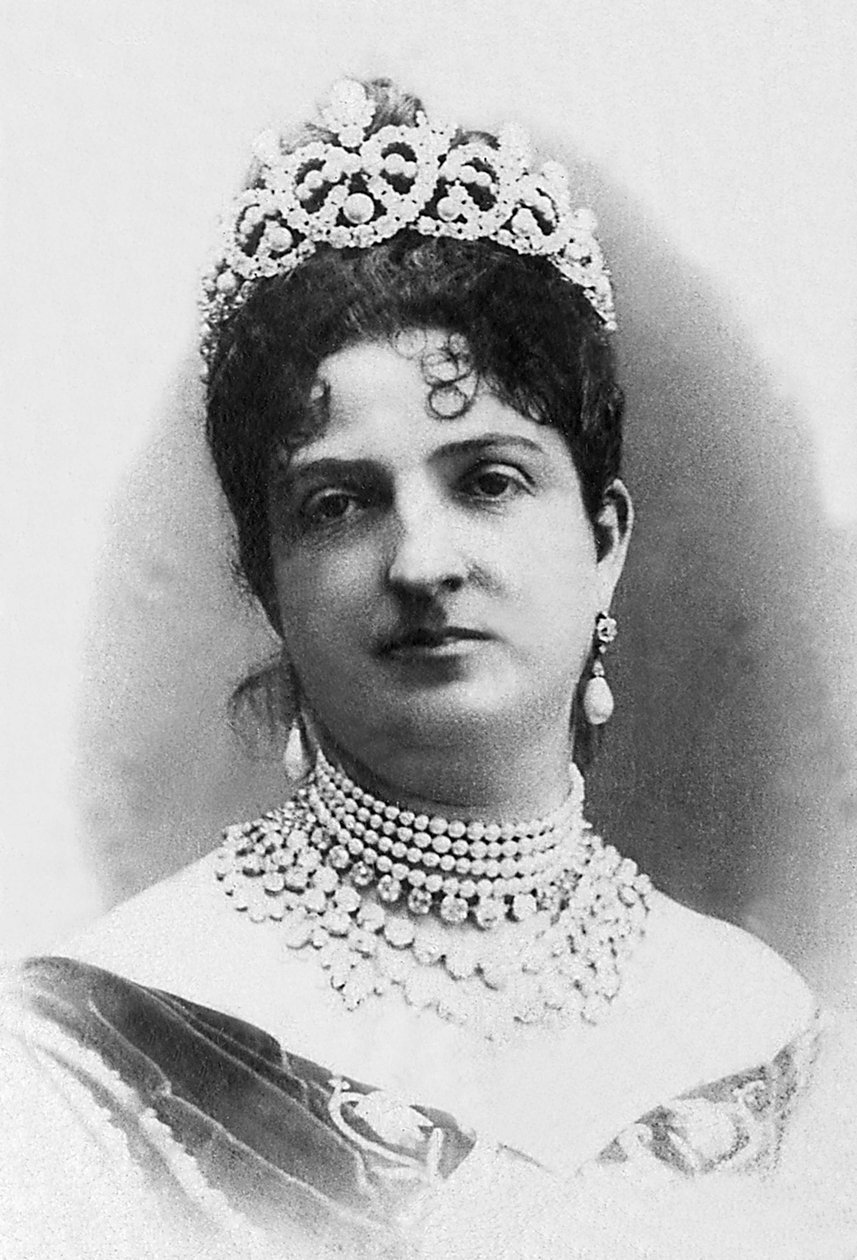 Retrato de Margarita de Savoy Genes (1851-1926), Rainha da Itália (1878-1900) e esposa do Rei da Itália, Humbert I. de Unknown photographer