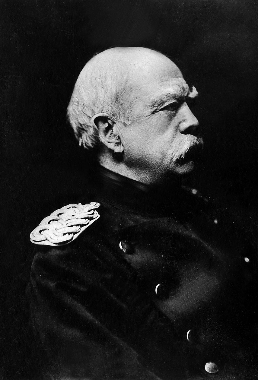 Retrato de Otto Eduard Leopold von Bismarck (1815-1890), Chanceler da Prússia e do Império Alemão. de Unknown photographer