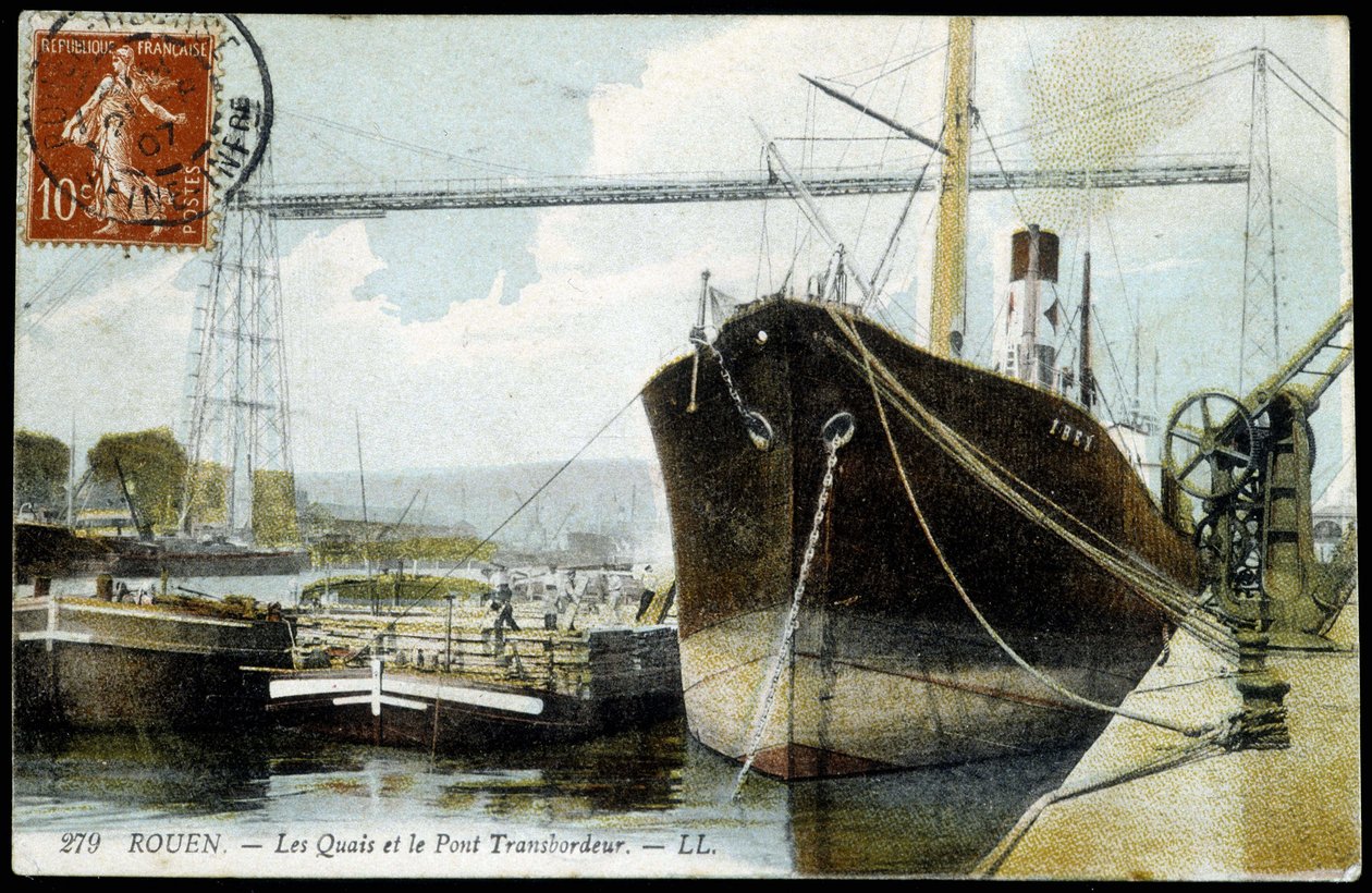 Postal do início do século XX. Normandia, Rouen: As docas e a ponte dos ferries. de Unknown photographer