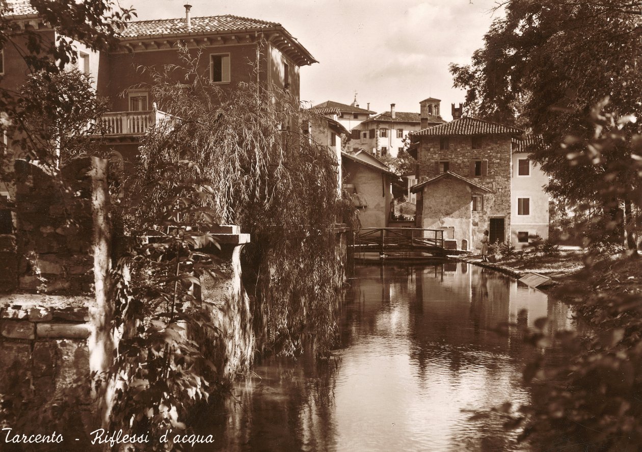 Tarcento, reflexões sobre a água, cartão postal de Unknown photographer