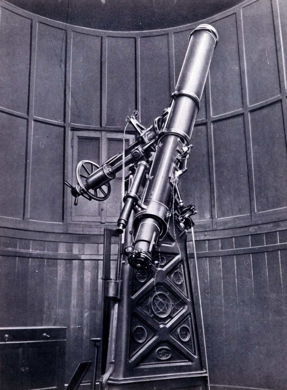 O telescópio de Giovanni Virginio Schiaparelli (1835-1910) astrofísico em Brera (Milão). Ele observou configurações rectilíneas no planeta Marte, chamando-as de canais marcianos (canali). de Unknown photographer