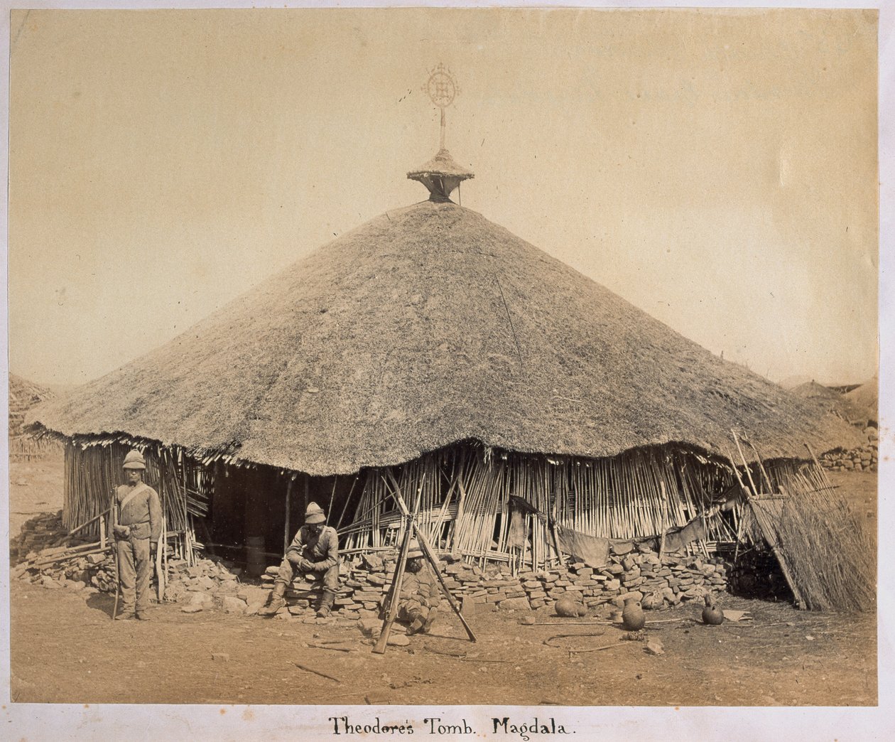 Túmulo de Theodores, Magdala, Abissínia de Unknown photographer