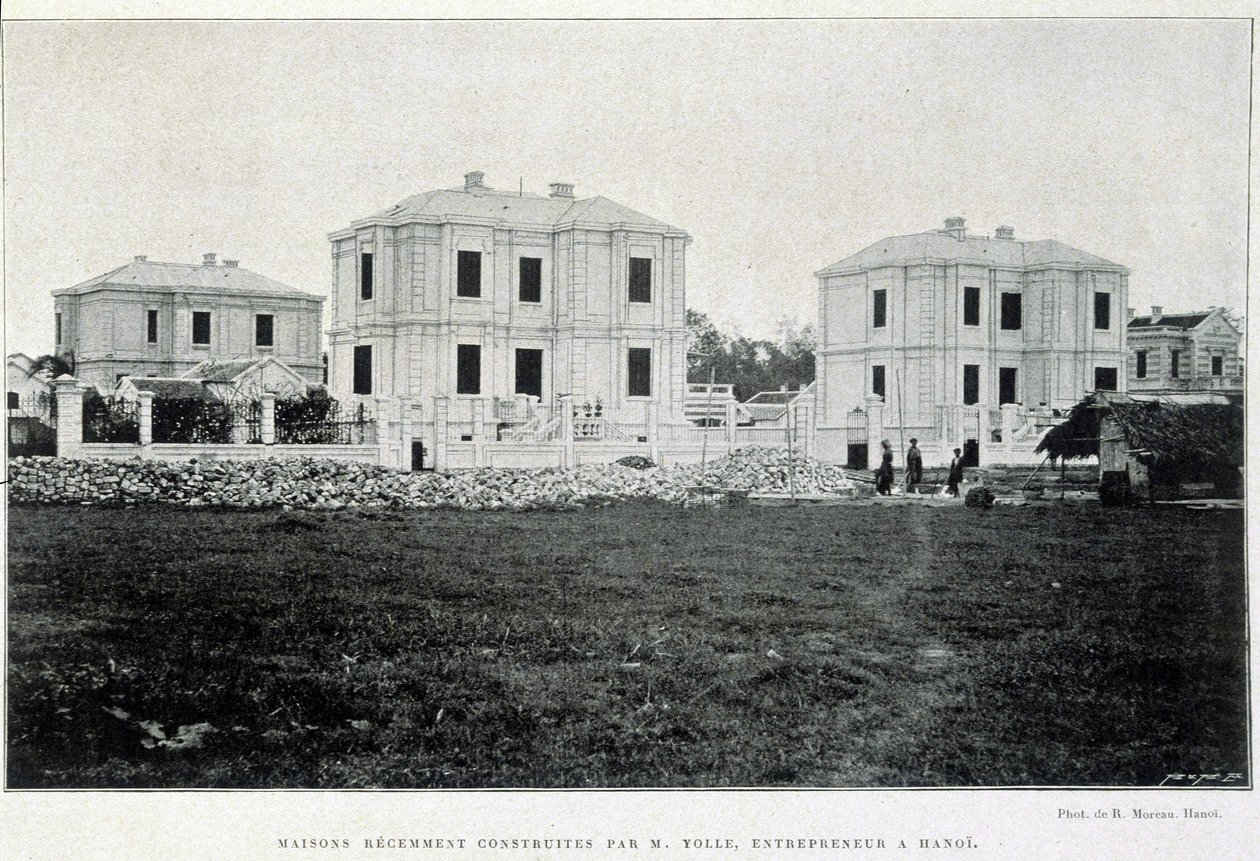 Casas construídas em Hanói pelo empresário Yolle, "Le Tonkin em 1900", de Robert Dubois. de Unknown photographer