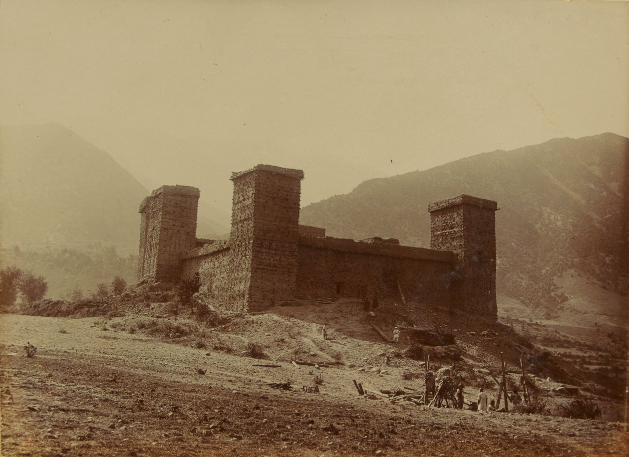 Vista do Forte Chitral, 1895 de Unknown photographer