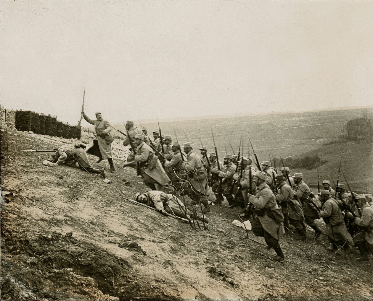 Guerra de 14-18 (1914-1918) - Propaganda - Placa de vidro estereoscópica fotográfica LSU (L.S.U. La Stereoscopie Universelle) editada em 1914: eliminação do grande esporão de Notre-Dame de Lorette (comuna de Ablain-Saint-Nazaire - Ablain Saint Nazaire, Pas de Unknown photographer