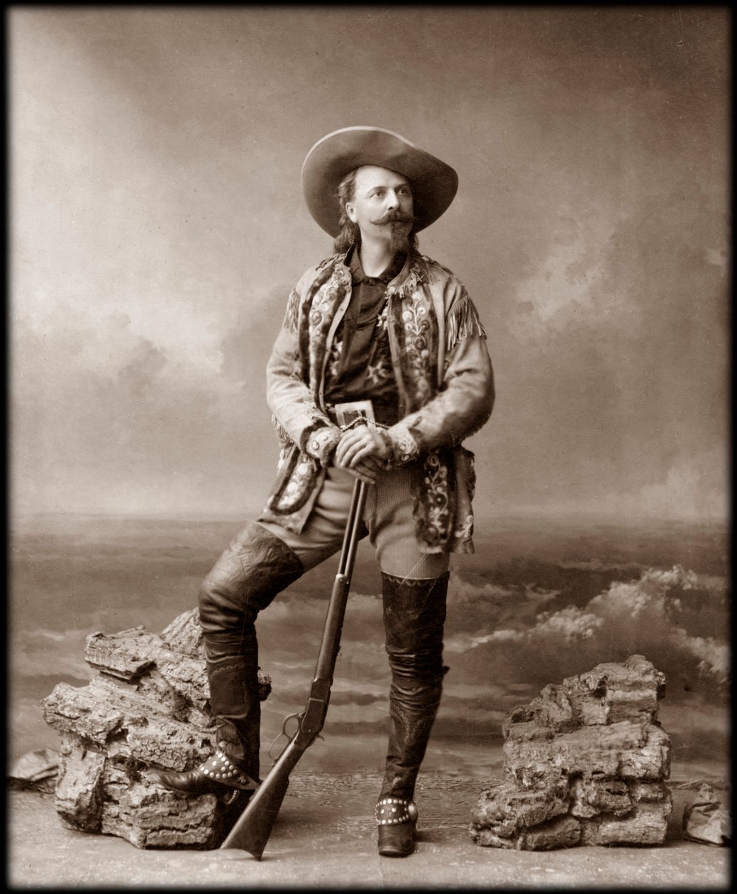 William Frederick Cody - Conhecido como Buffalo Bill - Retrato de Buffalo Bill (1846-1917), Coronel William Cody de Unknown photographer