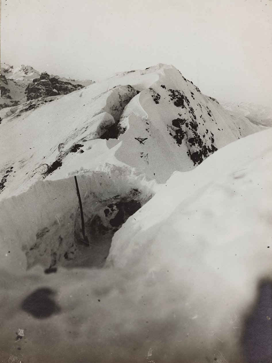 Primeira Guerra Mundial: paisagem de montanha de Unknown photographer