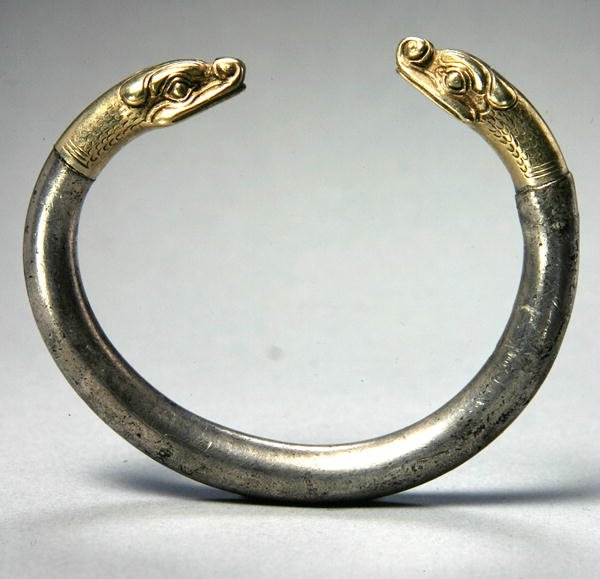 Bracelete (prata e ouro) de Urartian