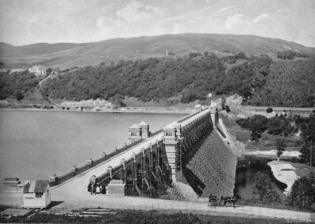 A represa, lago Vyrnwy, c1896 de Valentine and Sons Ltd