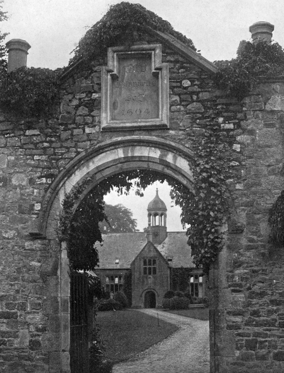 Escola de Blundells, Tiverton, Devon, 1924-1926 de Valentine and Sons Publishing Co