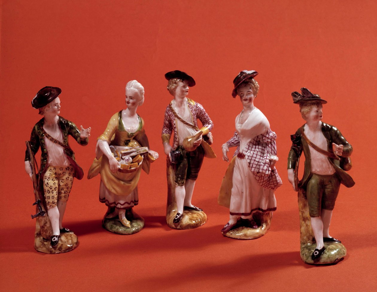 Pequenas figuras representando personagens (caçador, menagere, senhora da alta sociedade...) Estatuetas de porcelana da escola veneziana do século XVIII. Paris, Artes Decorativas de Venetian School