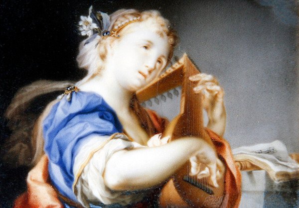 Uma Senhora, em túnica azul forrada de branco, tocando alaúde (óleo, guache e aguarela no painel) de Veronica Stern
