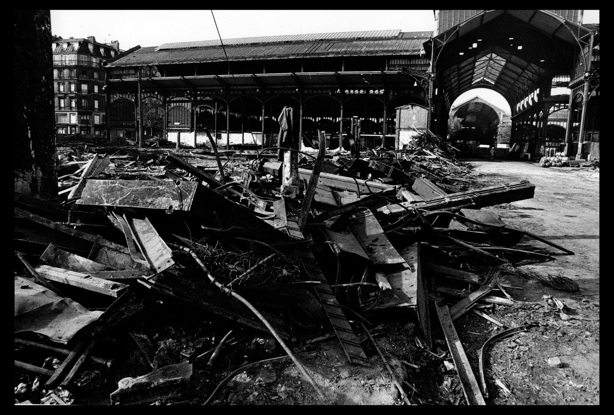 Demolição do mercado central em Paris, em agosto de 1971(foto a p/b) de Victor Baltard