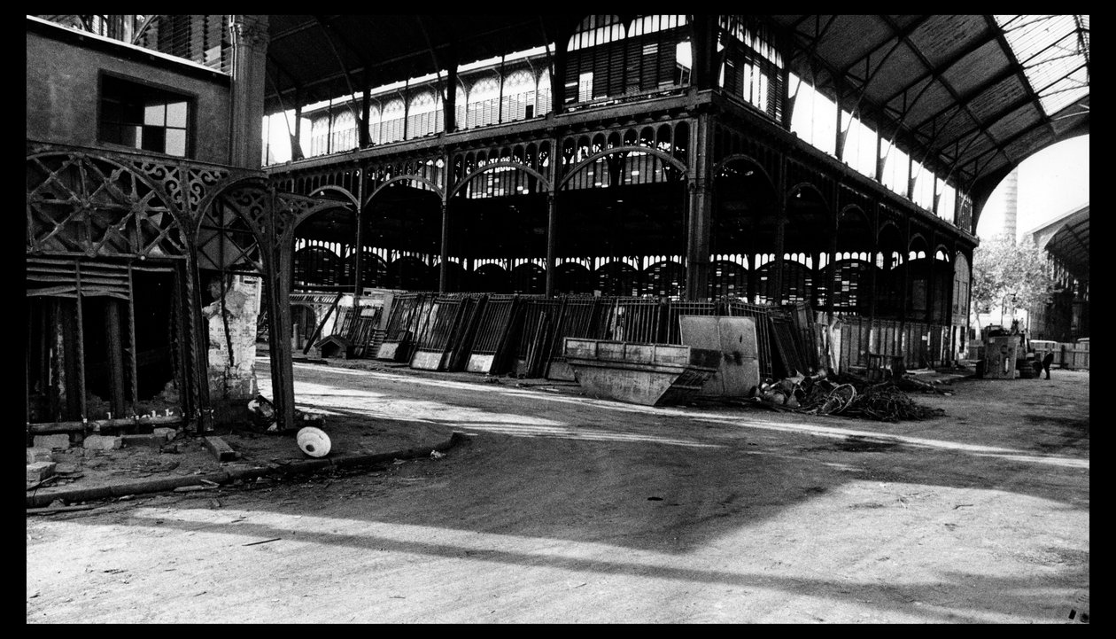 Demolição do mercado central em Paris, em agosto de 1971(foto a p/b) de Victor Baltard