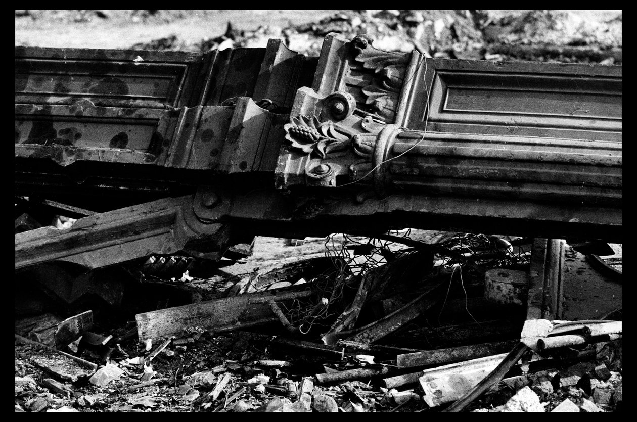 Demolição do mercado central em Paris, em agosto de 1971(foto a p/b) de Victor Baltard