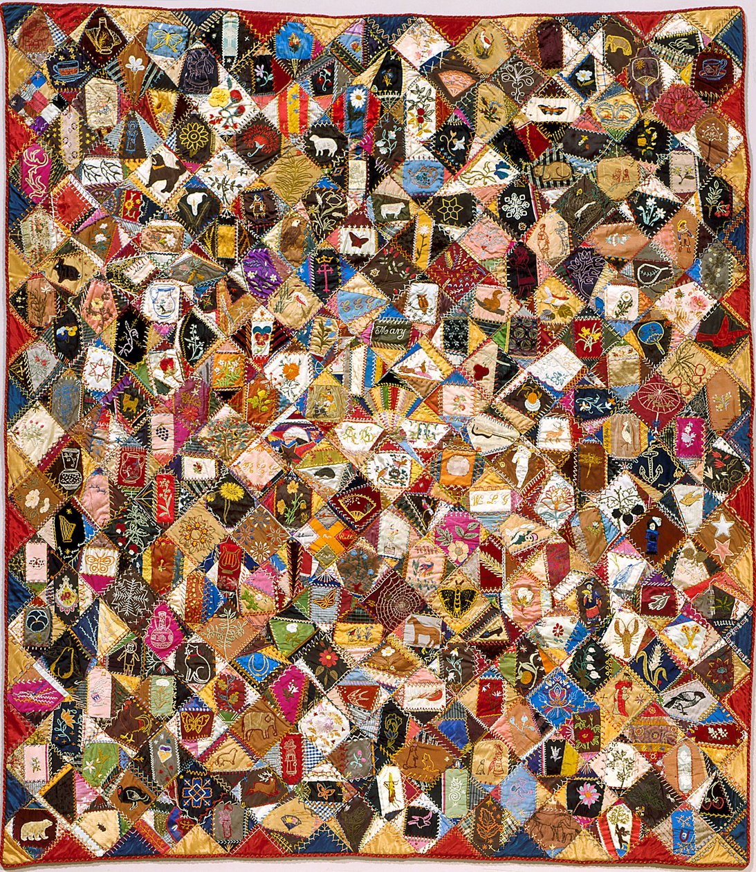Crazy Quilt (seda, algodão, lã, linho, cortado, bordado) de Victoriene Parsons Mitchell