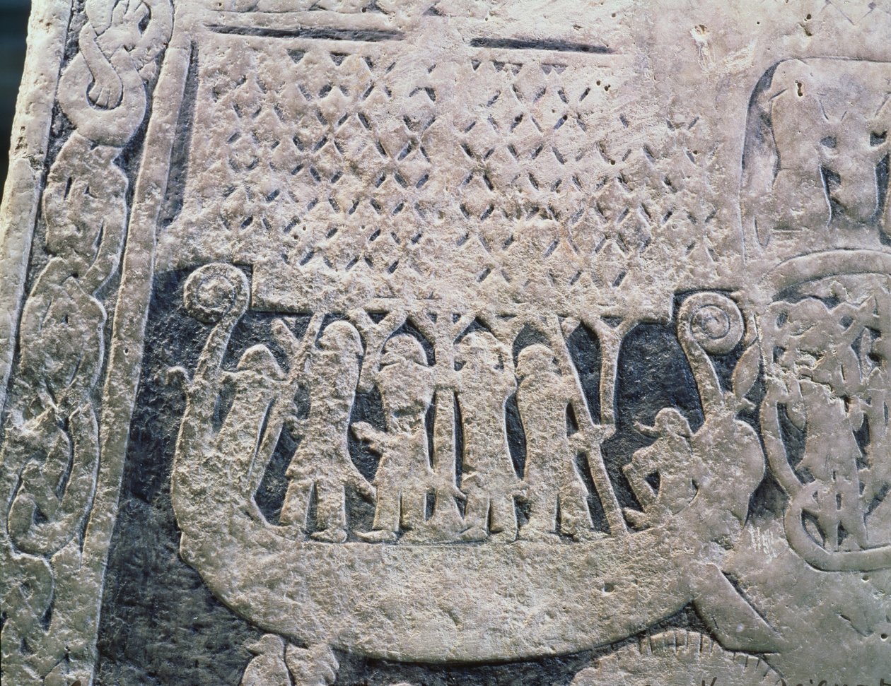 Detalhe de uma pedra de imagens representando a última viagem do falecido, da pedra da ilha de Gotland de Viking