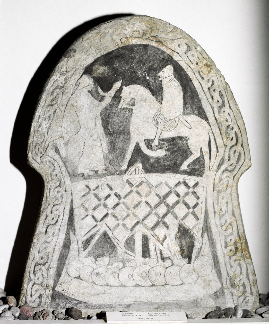 Runestone com um cavaleiro, séc. VII-XVIII de Viking