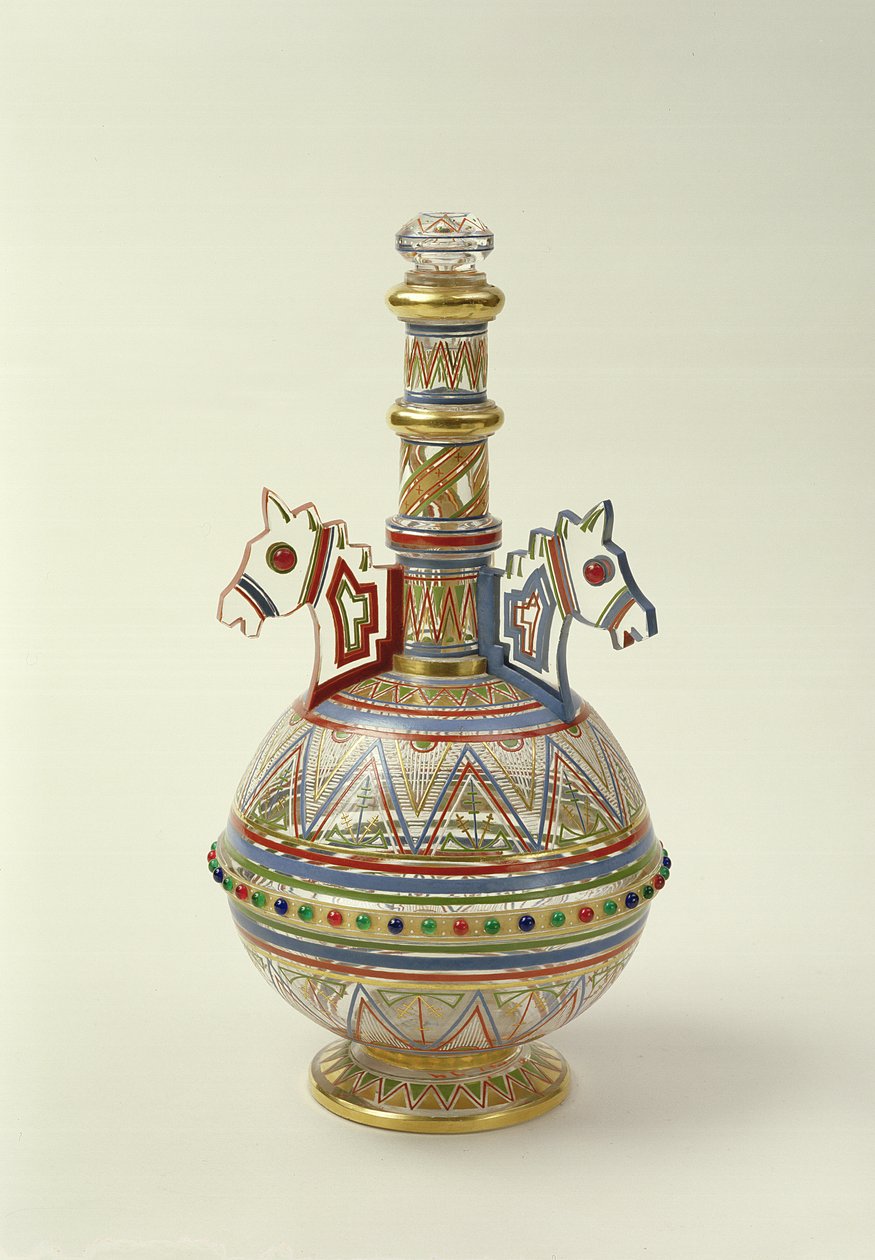 Decantador do Imperial Glass Manufactory, c.1870-73 (vidro, dourado e esmalte) de Viktor Aleksandrovich Gartman