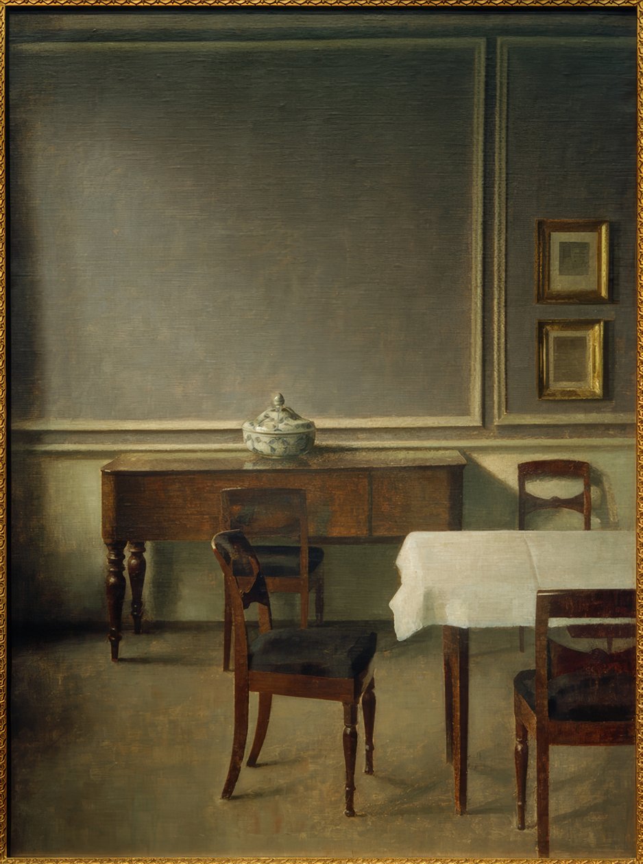 Interior com terrina de porcelana de Vilhelm Hammershoi
