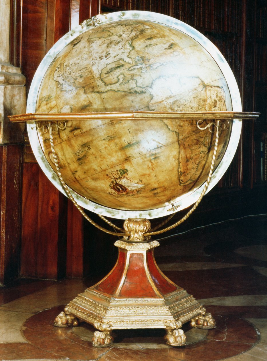 Globo terrestre, 1688 (papel machê com suporte de madeira) (par para 90827) de Vincenzo Maria Coronelli