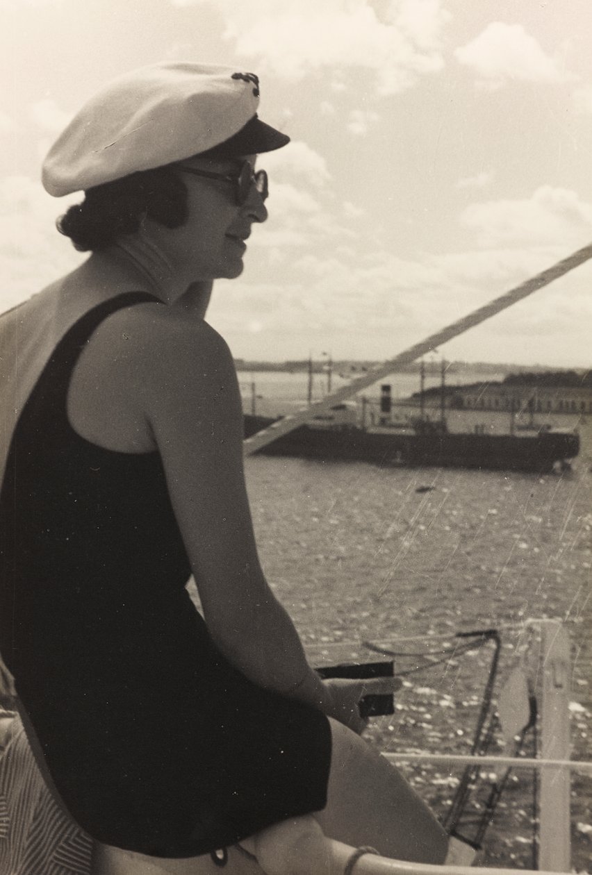 Casal a bordo do navio de cruzeiro "Oceania", do álbum "At the Edge of Oceania 28th July to 10th August 1935 de Vincenzo Balocchi