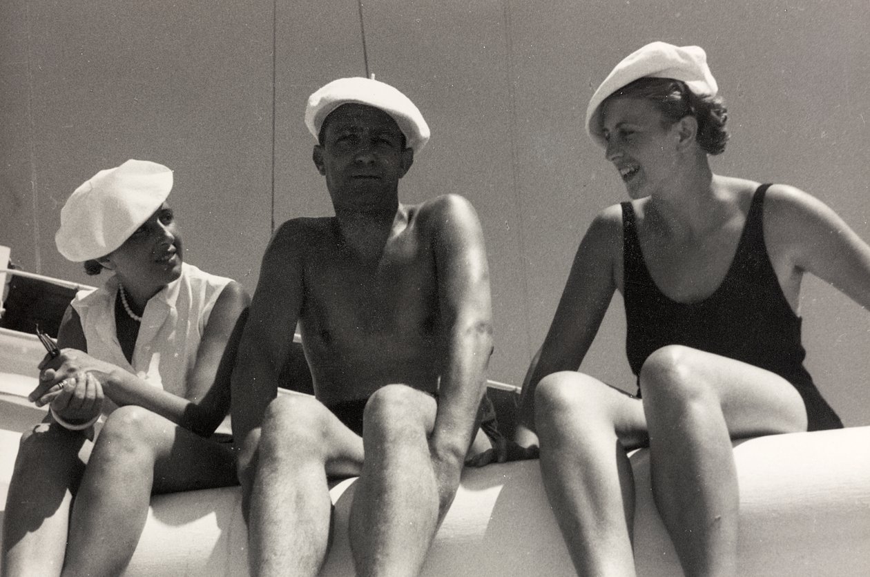 Passageiros a bordo do navio de cruzeiro "Oceania", do álbum "At the Edge of Oceania 28th July to 10th August 1935 de Vincenzo Balocchi