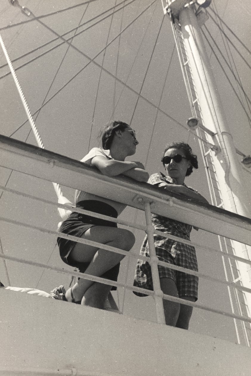Passageiros a bordo do navio de cruzeiro "Oceania", do álbum "At the Edge of Oceania 28th July to 10th August 1935 de Vincenzo Balocchi