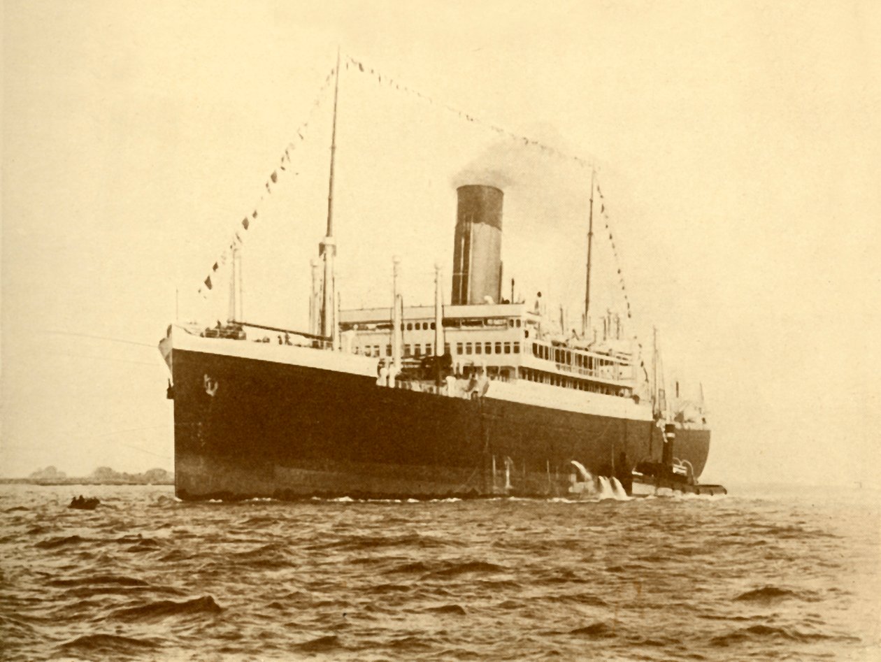 "The Minnewaska Atlantic Transport Line, 21.716 Tons", c1930. de W. T Munns