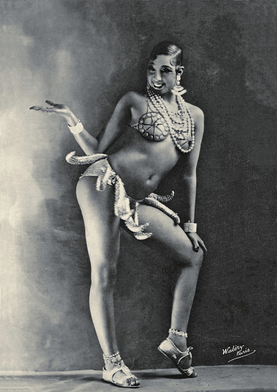 Josephine Baker vestindo o seu famoso fato de Banana c.1927 (foto a p/b) de Walery