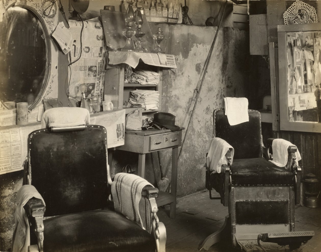 Interior da Barbearia Negro, Atlanta de Walker Evans