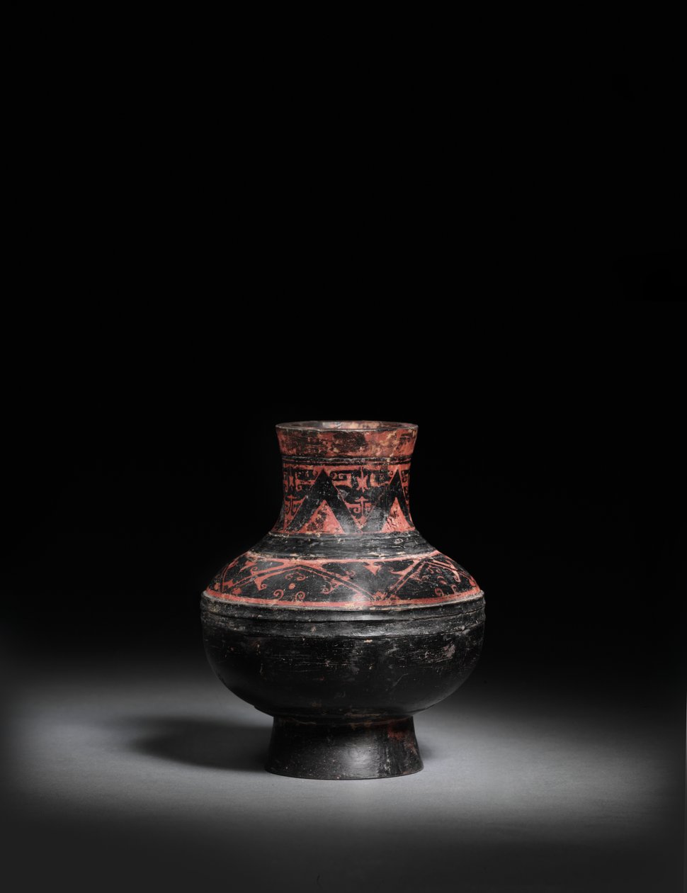 Frasco de cerâmica preto pequeno pintado de vermelho e preto, Hu, 476-221 aC de Warring States period Chinese School