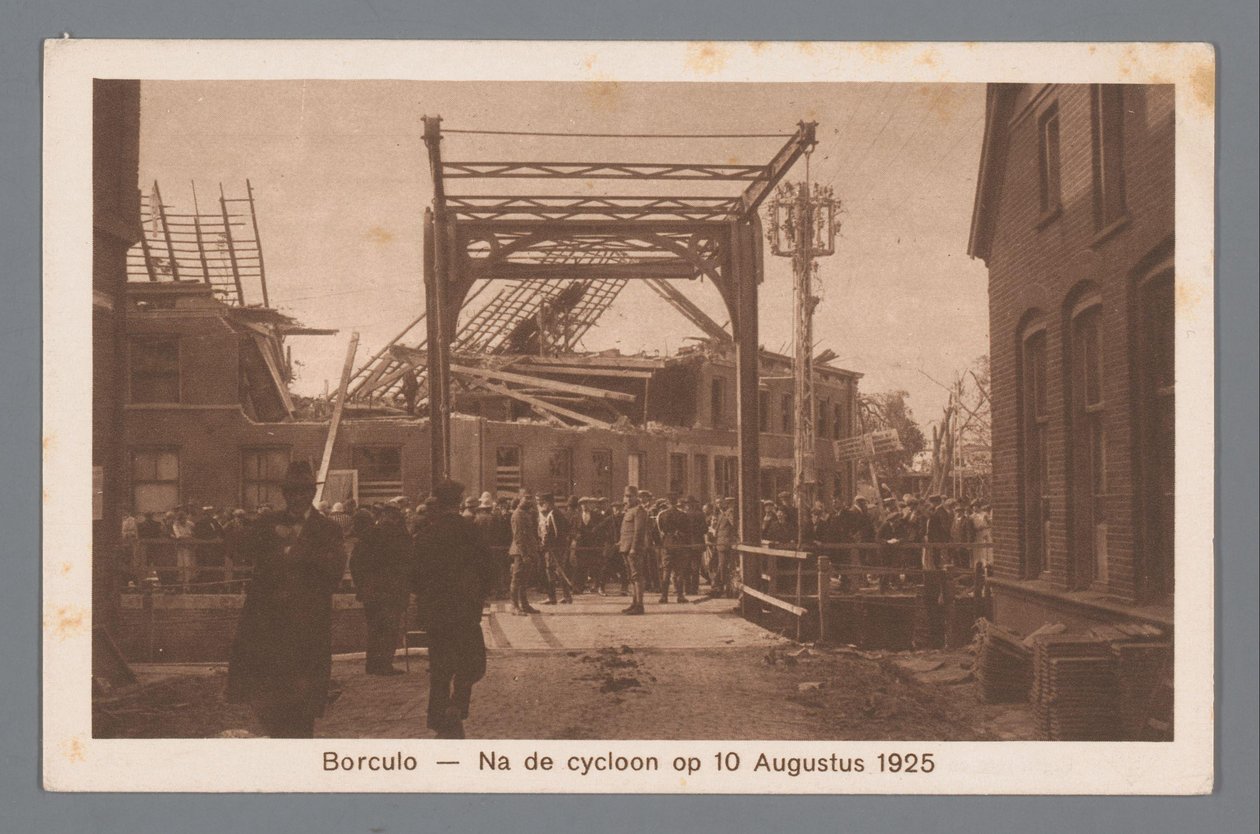 Borculo -- Após o ciclone de 10 de Agosto de 1925 de Weenenk and Snel