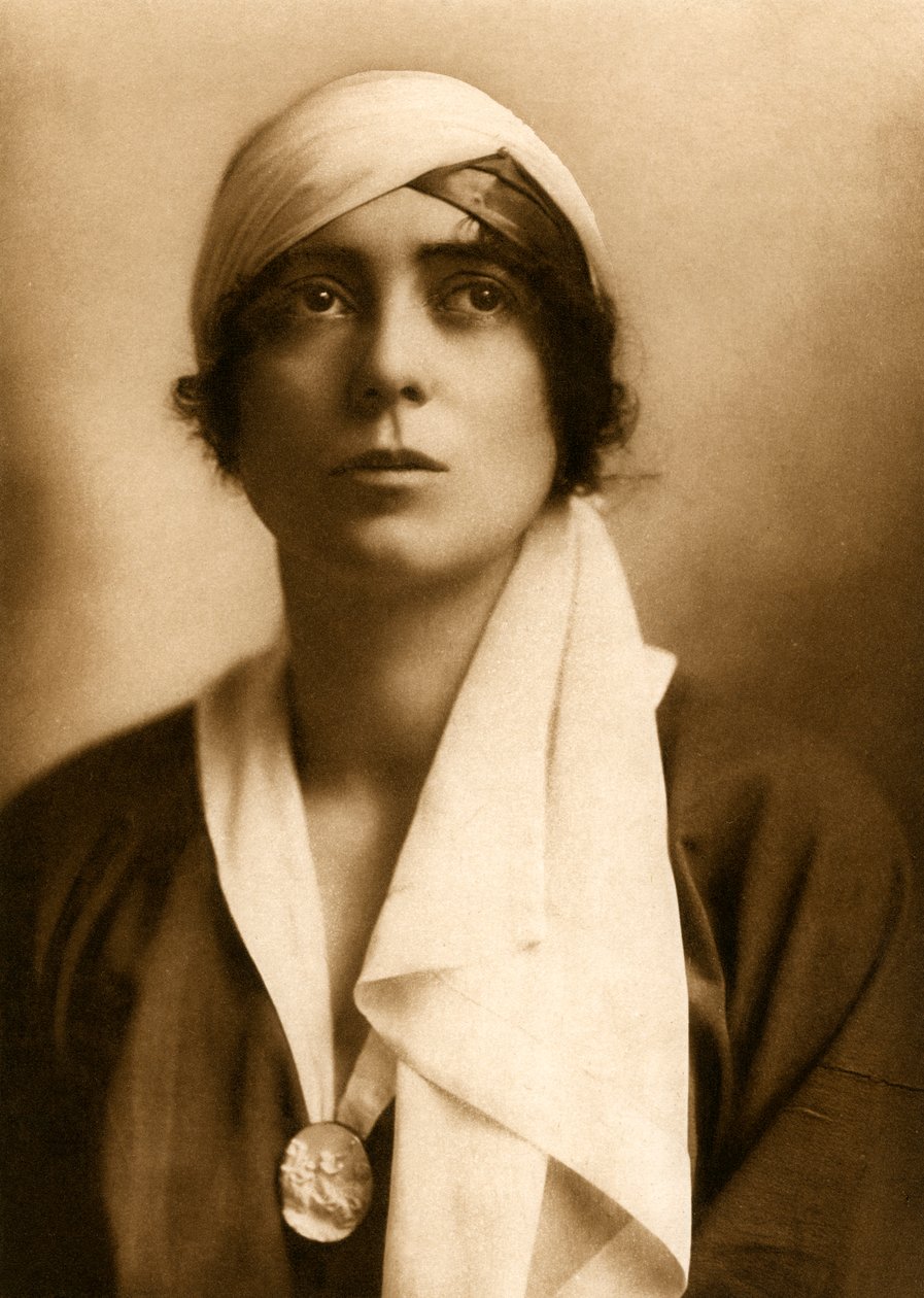 Lady Constance Stewart Richardson, c1913. de White Studios