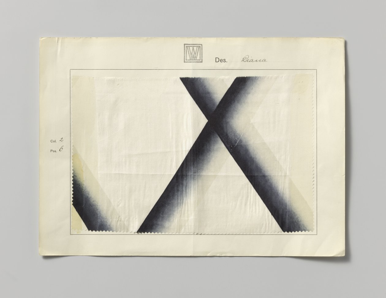 Aço com lado impresso, design Diana de Wiener Werkstätte