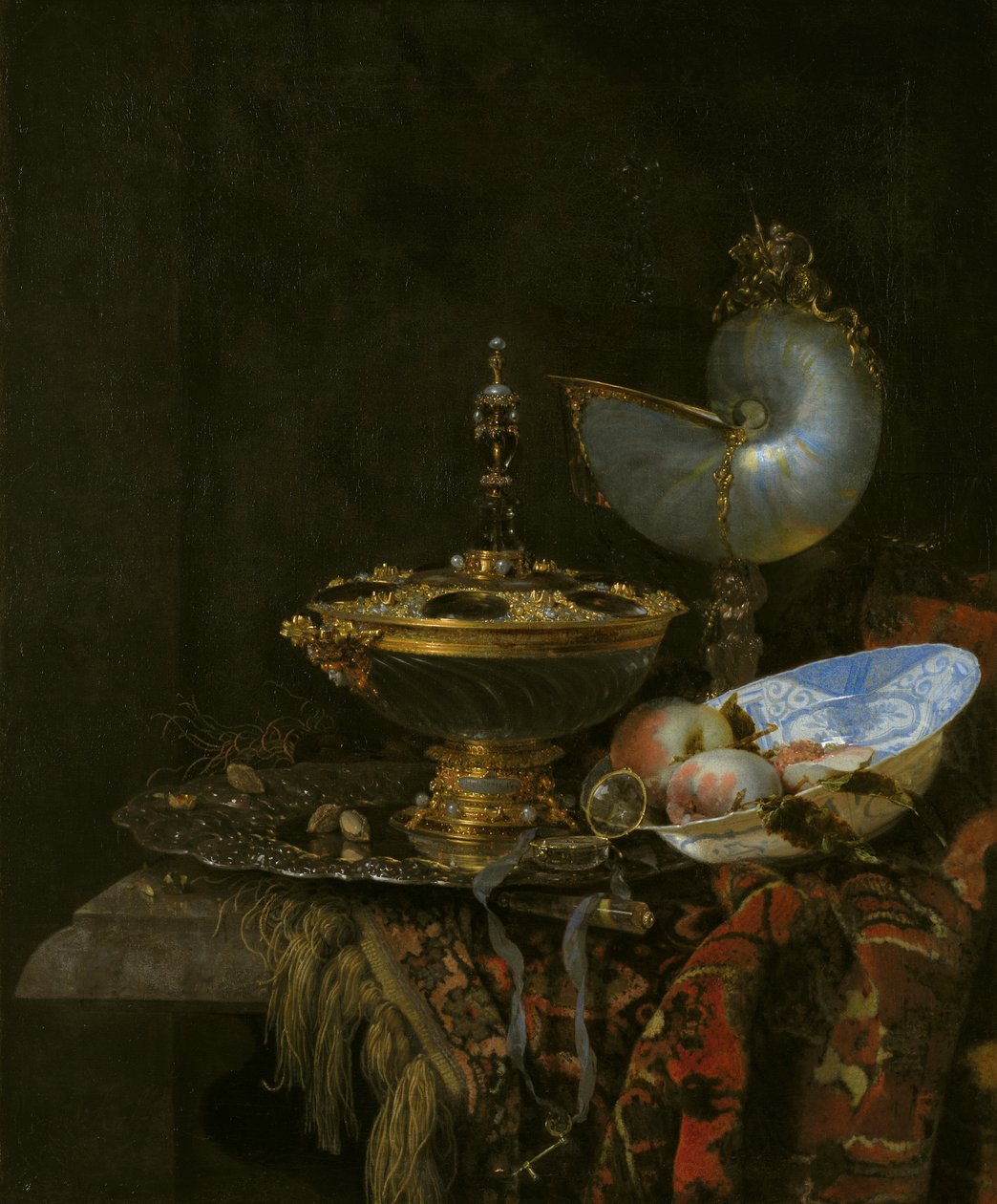 Pronk ainda vida com tigela de Holbein, Nautilus Cup, cálice de vidro e prato de frutas de Willem Kalf