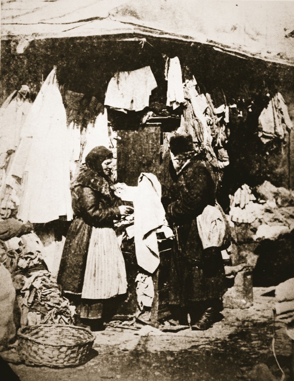 Uma banca de mercado, St. Petersburg, c.1868 (foto sépia) de William Andreevich Carrick