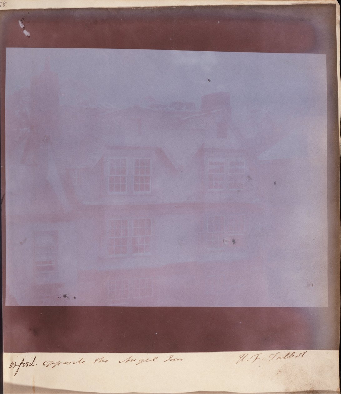 (Oxford, em frente ao Angel Inn) de William Henry Fox Talbot
