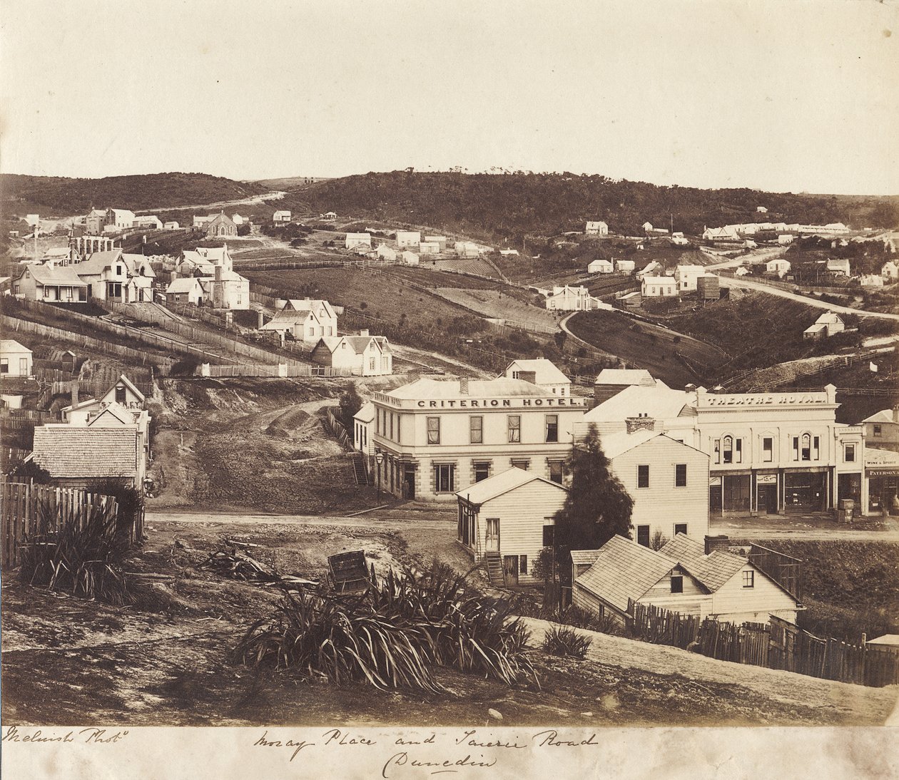 Moray Place e Taieri Road, Dunedin (impressão de albume) de William Meluish