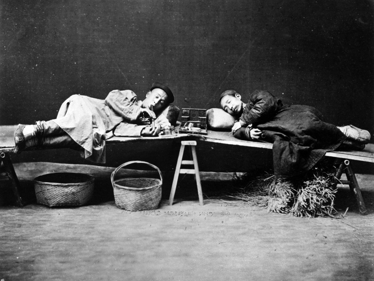 Fumantes de ópio, c.1875 de William Saunders