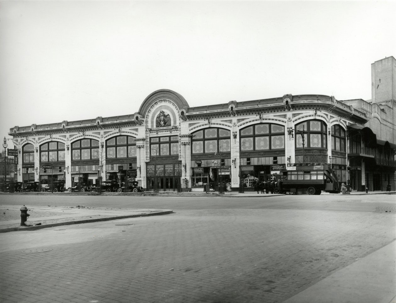 Audubon Ballroom, 165th Street e Broadway, c.1910-21 de William Davis Hassler